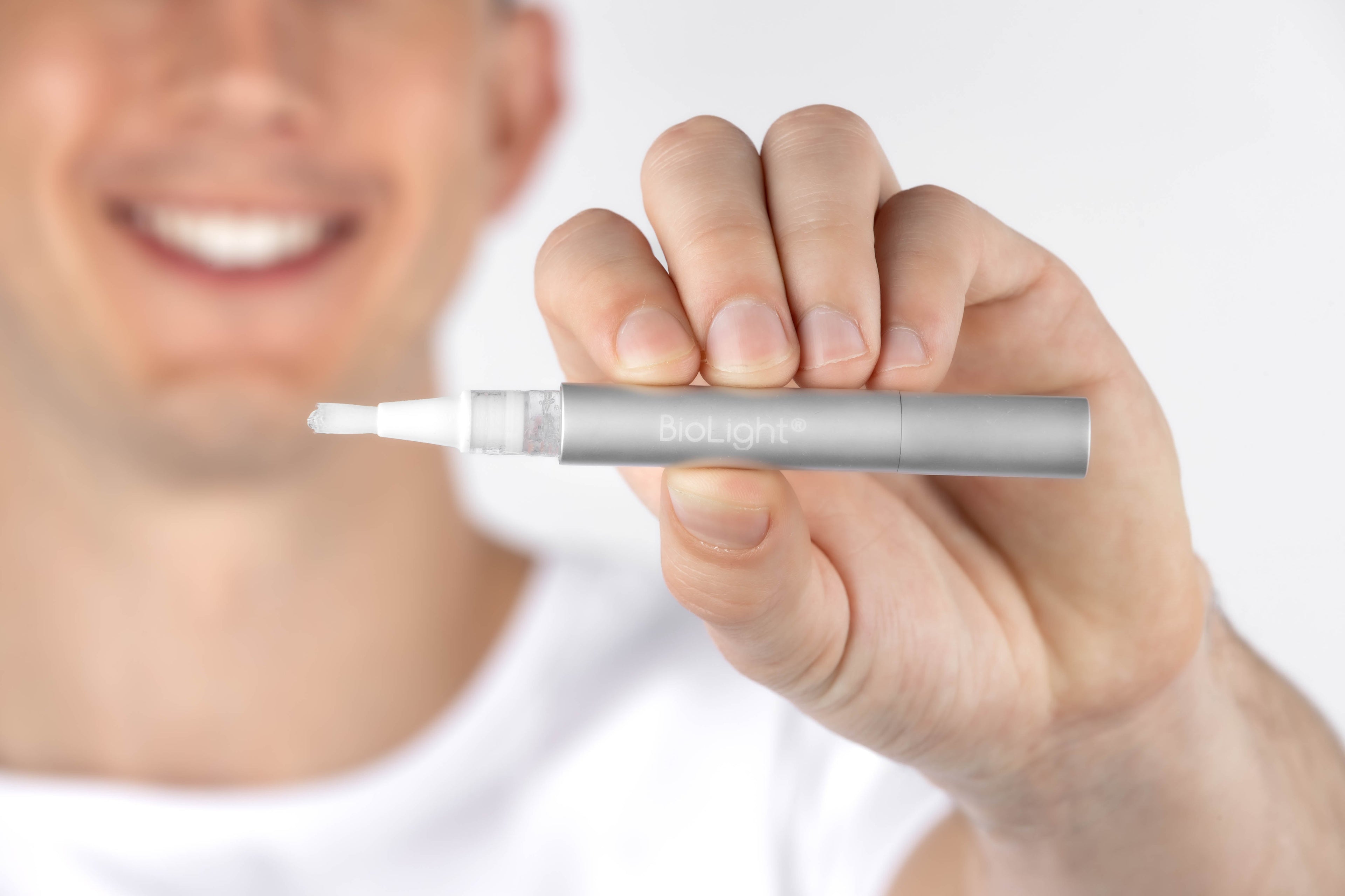 Guardian+ Oral Device with Patent-Pending Blue & Red/NIR Light for Teeth Whitening & Oral Health